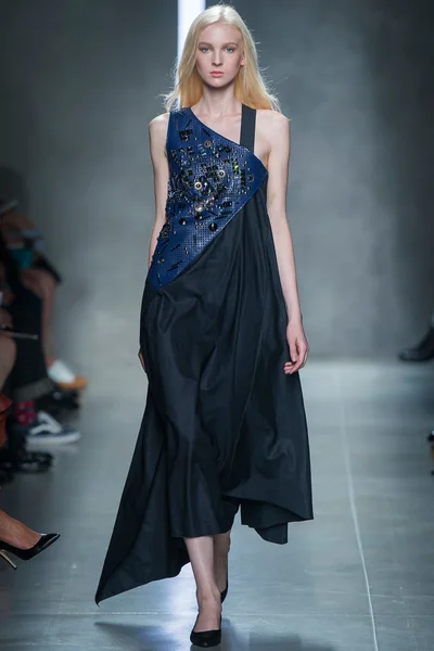 Look 28